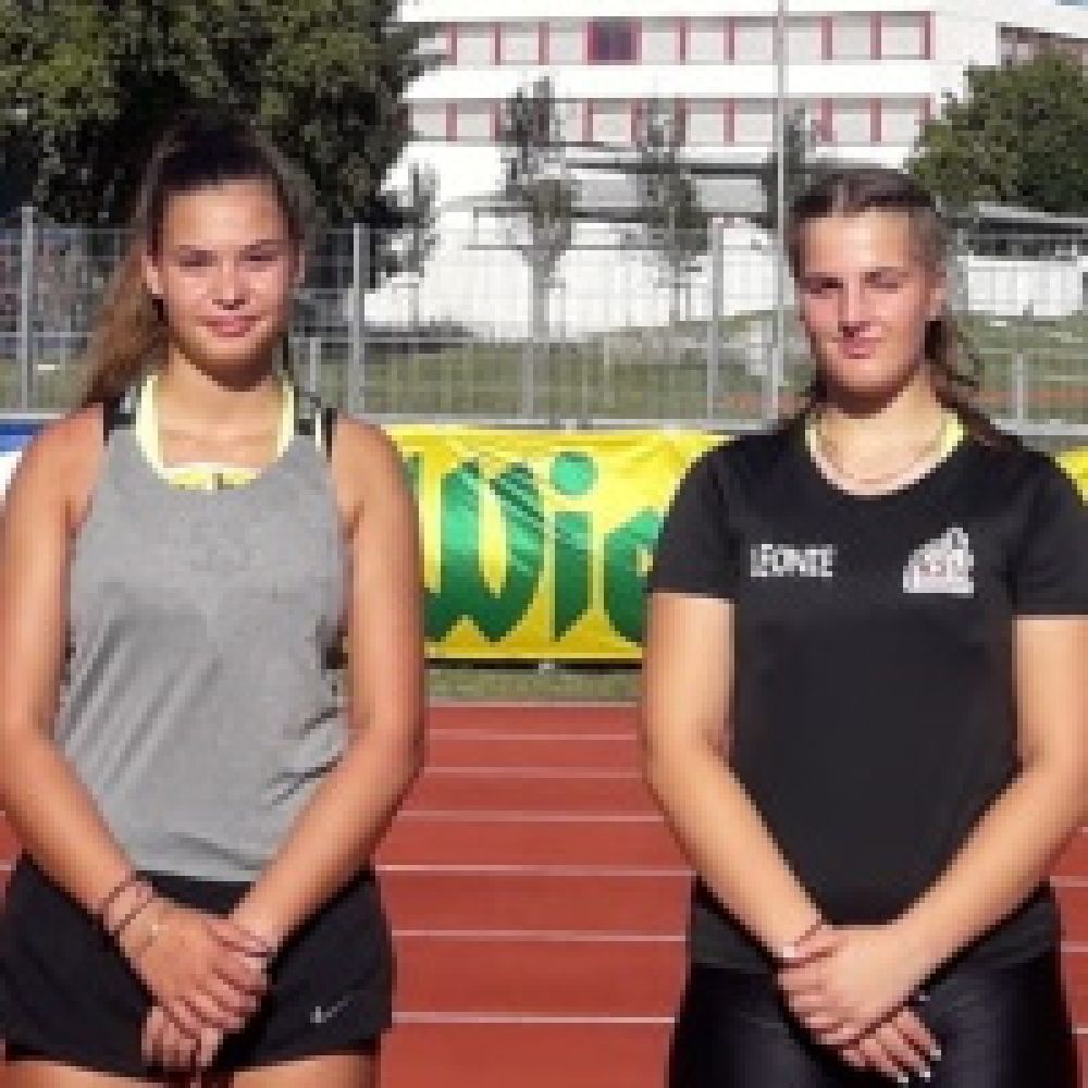 Annika Kern - Leonie Moser